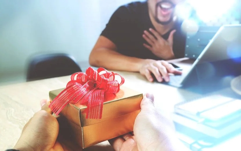 How to avoid Secret Santa HR issues at work